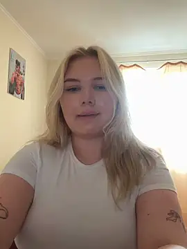 cutiejuliee online show from June 2026 02:22:01 PM
