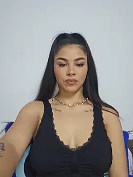 Crissdesire online show from June 2026 04:16:02 PM