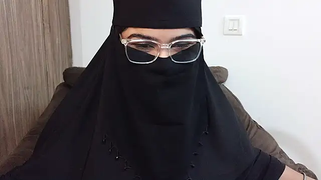 karandeep kaur isback online show from March 2026 01:33:02 PM