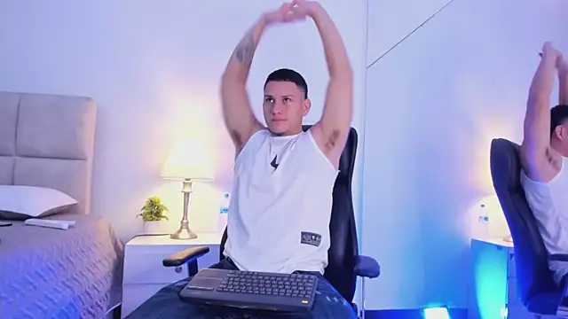 Chriss Diamond online show from May 2026 08:05:01 PM