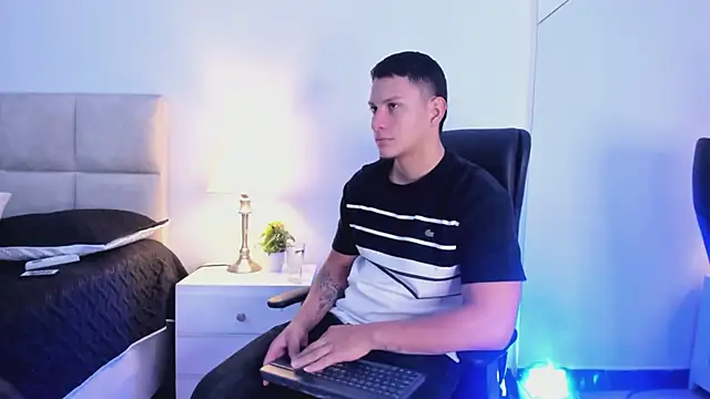 Chriss Diamond online show from May 2026 08:21:02 PM