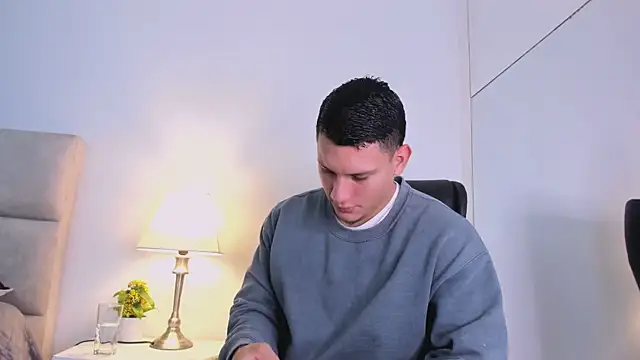 Chriss Diamond online show from July 2026 08:05:01 PM