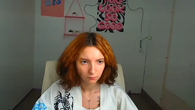 Snapshot of Butterfly_Milly chatting on June 2026 06:52:01 AM Butterfly Milly online show from June 2026 06:52:01 AM