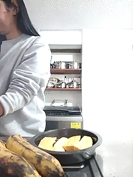 SamanthaRosse01  online show from April 2026 09:52:01 PM