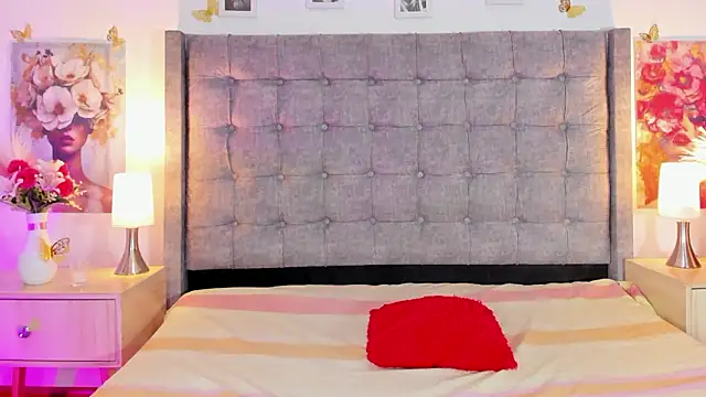 Snapshot of SamantaAristizabal2 chatting on March 2026 12:00:01 PM SamantaAristizabal2 online show from March 2026 12:00:01 PM