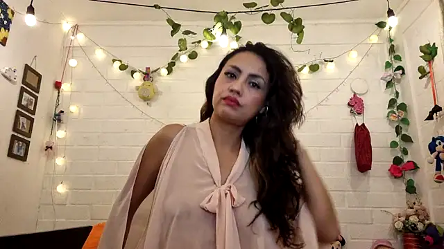 LASEXbellaX online show from June 2026 02:46:01 AM
