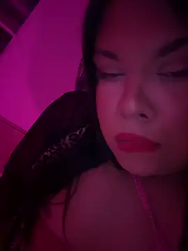 NicoleBBigAss online show from May 2026 11:33:01 PM