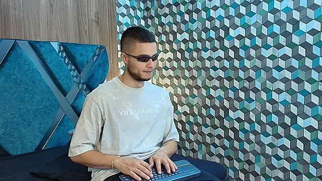 Joaho Fernandez online show from July 2026 04:42:02 PM