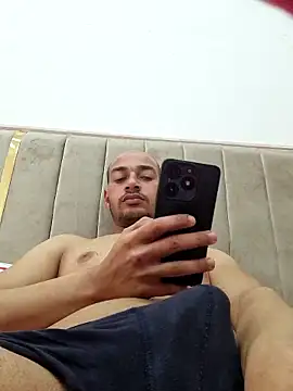 Snapshot of QueueedActivist chatting on March 2026 05:24:01 PM QueueedActivist online show from March 2026 05:24:01 PM