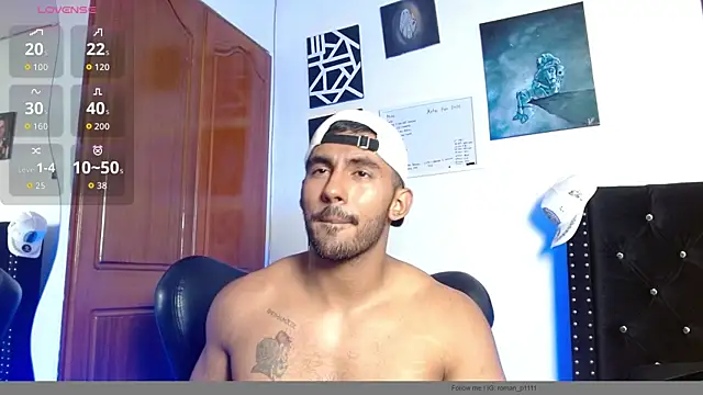 romanpearce  online show from May 2026 10:30:02 PM