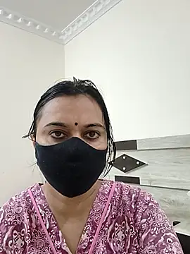 HeartlessGirl online show from July 2026 10:50:01 AM