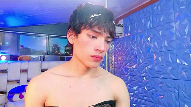 IsaacNovaa online show from April 2026 09:15:01 AM