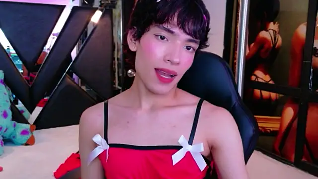 IsaacNovaa online show from May 2026 09:04:01 AM