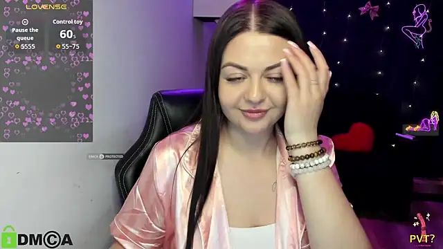 MoonlitSin22 online show from April 2026 08:57:02 PM