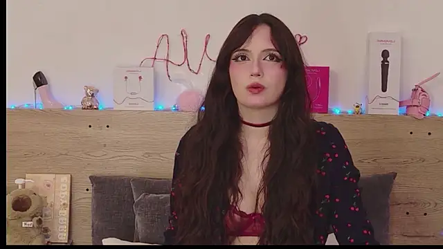 Sweet Alice S online show from May 2026 10:17:02 PM