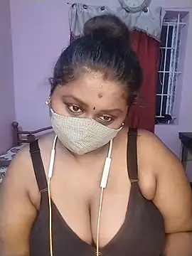 Snapshot of Tamil-Dhara chatting on May 2026 06:15:02 PM Tamil-Dhara online show from May 2026 06:15:02 PM