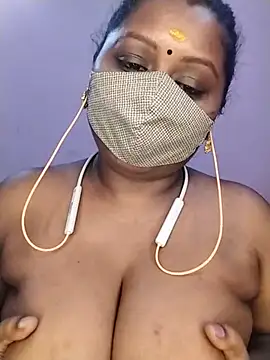 Snapshot of Tamil-Dhara chatting on May 2026 06:01:02 PM Tamil-Dhara online show from May 2026 06:01:02 PM