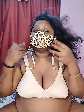 Snapshot of Tamil-Dhara chatting on May 2026 05:43:01 PM Tamil-Dhara online show from May 2026 05:43:01 PM