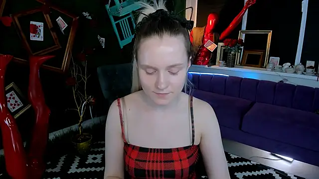 SherriButlers online show from May 2026 04:04:02 PM