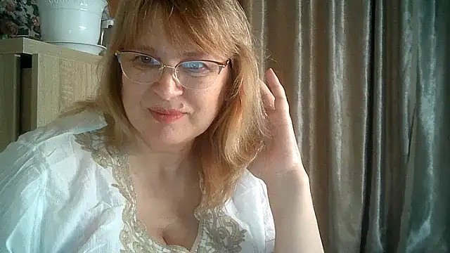 Snapshot of Alina-malina66 chatting on June 2026 09:20:02 PM Alina-malina66 online show from June 2026 09:20:02 PM