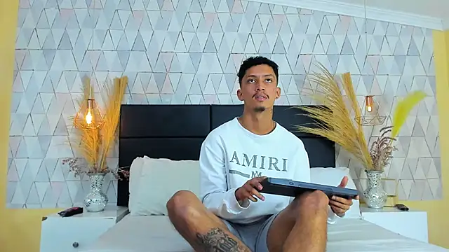 Snapshot of NoahOsorio chatting on March 2026 06:51:02 PM NoahOsorio online show from March 2026 06:51:02 PM