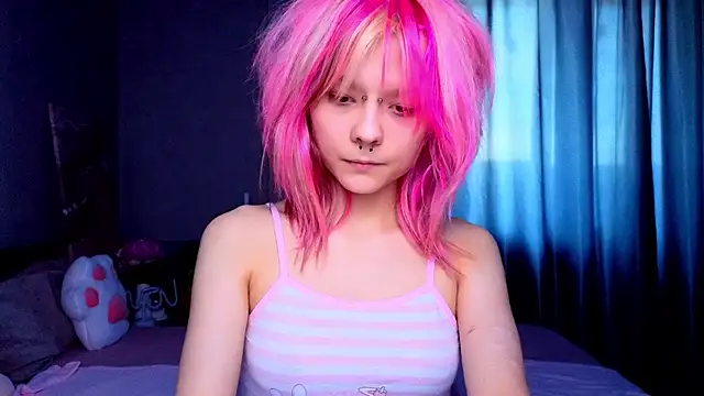 Snapshot of PerryKitty chatting on July 2026 04:02:02 PM PerryKitty online show from July 2026 04:02:02 PM
