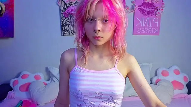 Snapshot of PerryKitty chatting on July 2026 02:48:02 PM PerryKitty online show from July 2026 02:48:02 PM