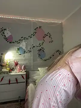 AvaTayloor online show from April 2026 06:33:01 AM