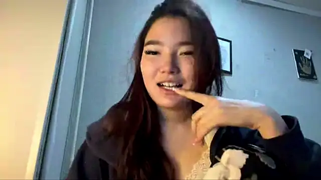 LammingLoner online show from May 2026 04:02:02 PM