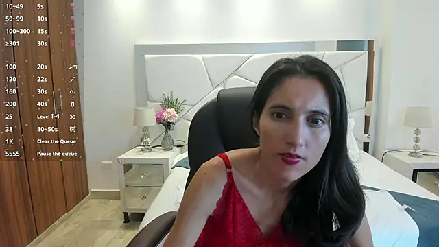 Shary leon online show from July 2026 07:12:02 PM