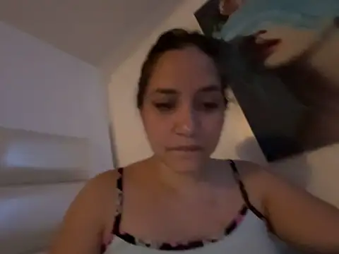 Snapshot of SashaCollins27 chatting on April 2026 04:46:02 AM SashaCollins27 online show from April 2026 04:46:02 AM