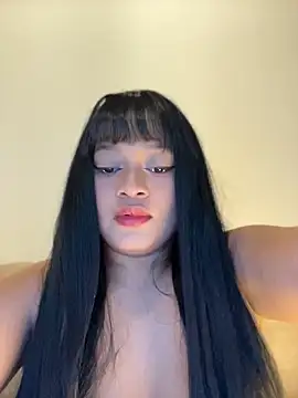 Snapshot of Saraa_M chatting on May 2026 05:17:02 PM Saraa M online show from May 2026 05:17:02 PM