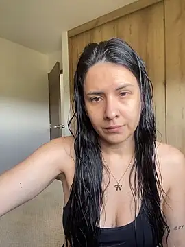 Annarhode online show from July 2026 06:23:02 PM