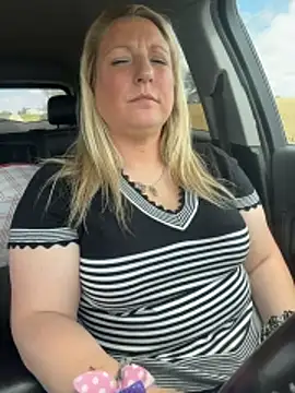 Snapshot of sweetkacibaby chatting on April 2026 04:56:02 PM sweetkacibaby online show from April 2026 04:56:02 PM