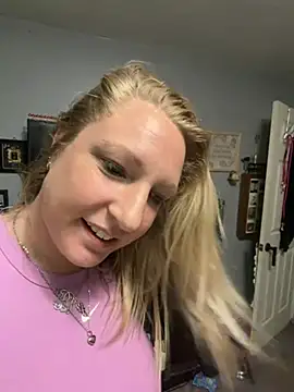 Snapshot of sweetkacibaby chatting on May 2026 03:19:01 PM sweetkacibaby online show from May 2026 03:19:01 PM