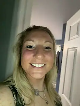 Snapshot of sweetkacibaby chatting on May 2026 01:43:02 PM sweetkacibaby online show from May 2026 01:43:02 PM