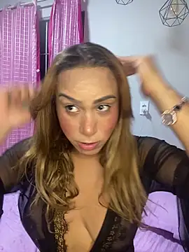 Jullyanaximeness online show from June 2026 11:21:01 PM