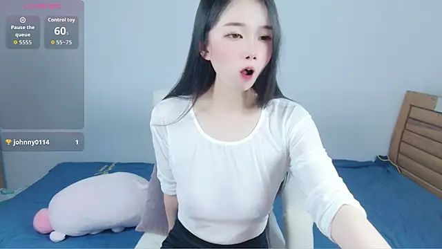 amihuang online show from May 2026 12:42:01 PM