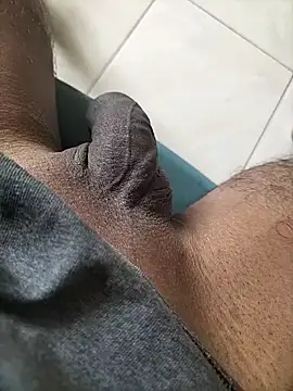 wildguy27 online show from March 2026 05:35:01 AM