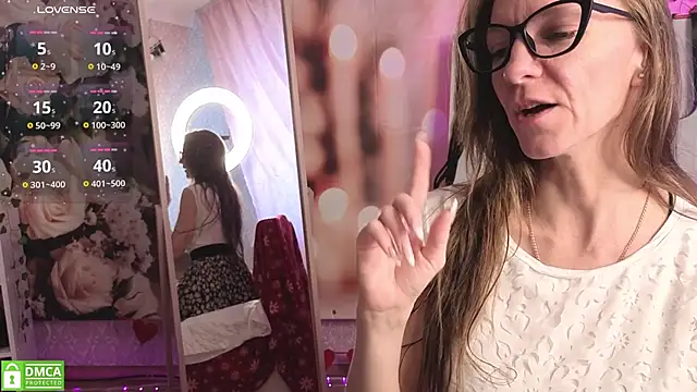 jesica mooonn online show from May 2026 03:46:02 AM
