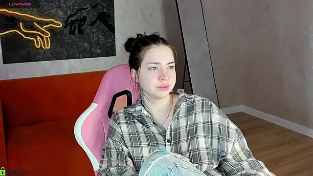 honey cherrry online show from May 2026 01:11:01 AM