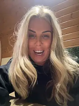 saucymelaine09 online show from March 2026 07:46:02 PM