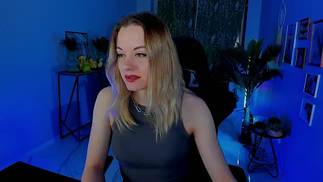 VireliaMoonfall online show from May 2026 12:25:02 PM