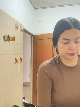Snapshot of Cami_olarte chatting on May 2026 12:33:02 PM Cami olarte online show from May 2026 12:33:02 PM