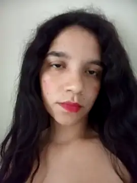 Morena  Florr online show from April 2026 04:15:02 PM