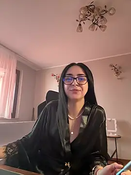 Snapshot of TheaMerve chatting on April 2026 02:20:01 PM TheaMerve online show from April 2026 02:20:01 PM