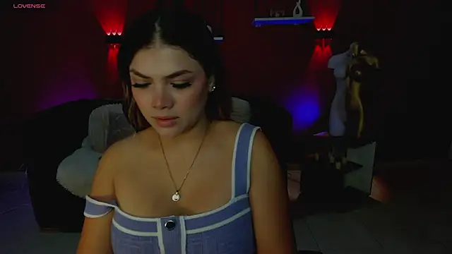 Sofia Velvetx online show from May 2026 01:41:01 PM