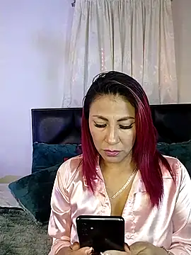 tatianabelli online show from April 2026 06:03:02 PM