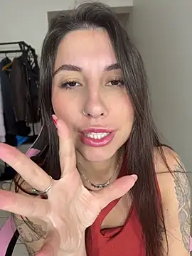 Carolzinhalux69 online show from July 2026 05:28:01 PM