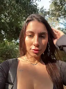 Carolzinhalux69 online show from July 2026 05:18:01 PM